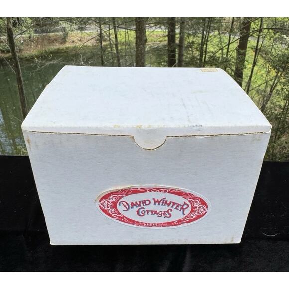 Vtg 1987 David Winter Lock Keepers Cottage The Midlands Collection MIB W/ COA - Picture 2 of 11